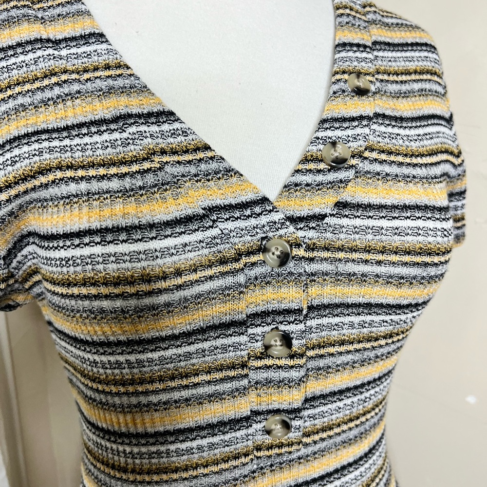 Xtraordinary Size Small Sweater dress Buttons Casual Cute Stripes